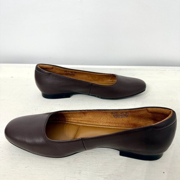 Naturlizer Brown Leather Kelly Ballet Comfort Slip On Flats Shoes Size 9.5 Wide - Picture 4 of 10